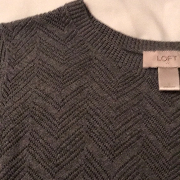 Lightweight long sleeved sweater - Picture 3 of 7